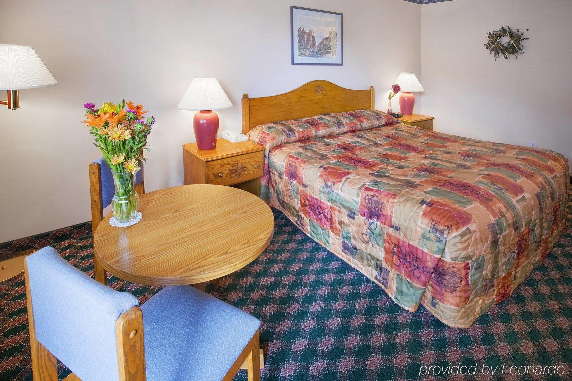 Hanging Lake Inn Glenwood Springs Exterior photo